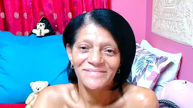 Snapshot of SLUTTYROXY chatting on 1, 2, 2025 SLUTTYROXY online show from 1, 2, 2025