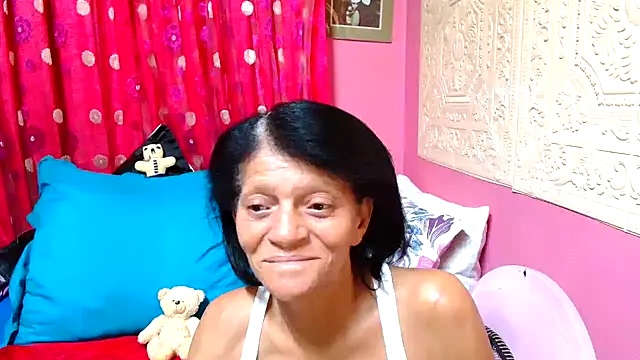 Snapshot of SLUTTYROXY chatting on 1, 2, 2025 SLUTTYROXY online show from 1, 2, 2025