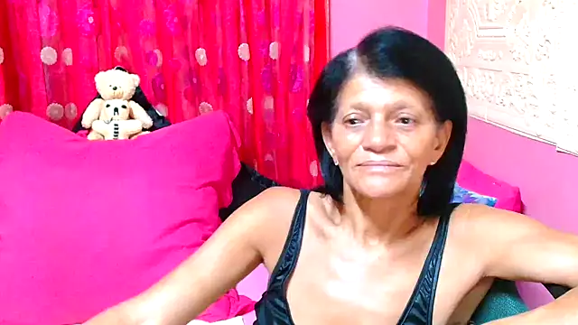 Snapshot of SLUTTYROXY chatting on 7, 2, 2025 SLUTTYROXY online show from 7, 2, 2025