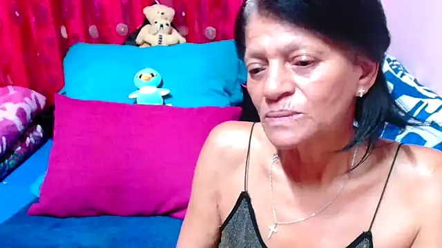 Snapshot of SLUTTYROXY chatting on 15, 10, 2025 SLUTTYROXY online show from 15, 10, 2025