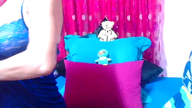 Snapshot of SLUTTYROXY chatting on 18, 10, 2025 SLUTTYROXY online show from 18, 10, 2025