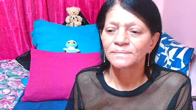 Snapshot of SLUTTYROXY chatting on 1, 2, 2026 SLUTTYROXY online show from 1, 2, 2026