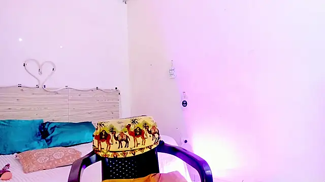 lilahSweet online show from 13, 4, 2026