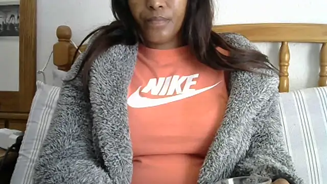 blackslut4u online show from 30, 5, 2026