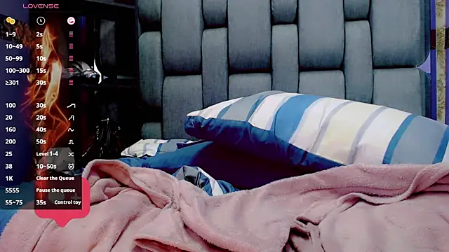 Snapshot of susan_hicks chatting on 4, 3, 2025 susan hicks online show from 4, 3, 2025