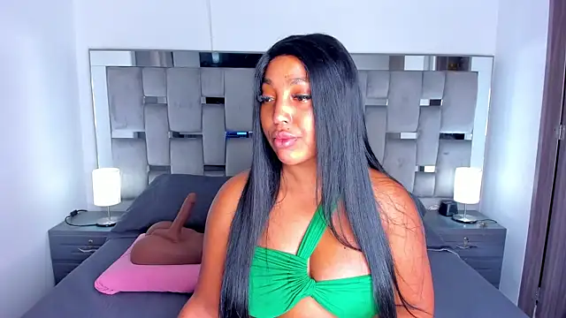 Cammiila online show from 10, 10, 2025