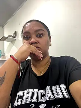 yanza2002 online show from 16, 10, 2025