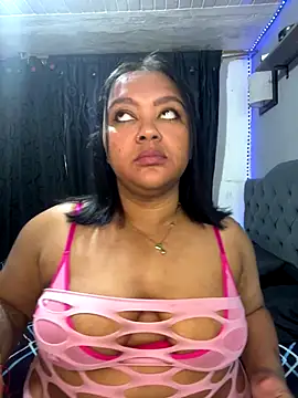 yanza2002 online show from 24, 11, 2025