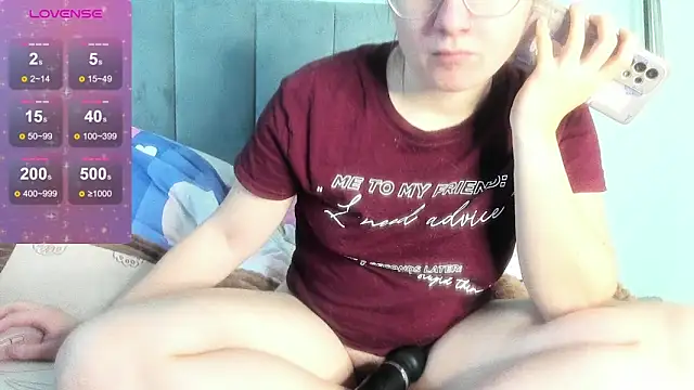 MilaniaCute online show from 25, 11, 2025