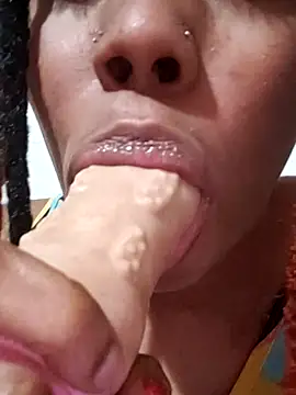 HONEYSWEETS LIVE online show from 5, 3, 2026