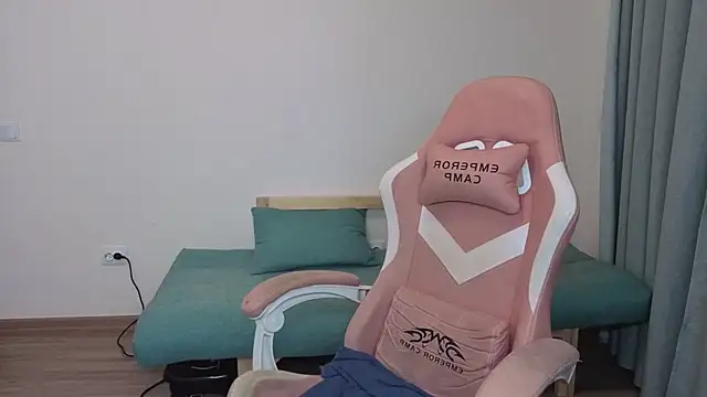 Snapshot of Jessy_Ginger chatting on 22, 12, 2025 Jessy Ginger online show from 22, 12, 2025