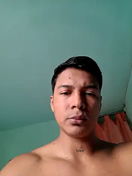 Snapshot of morenito420 chatting on 3, 10, 2025 morenito420 online show from 3, 10, 2025