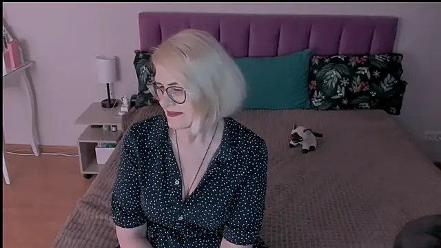 sabrinamacmarren online show from 2, 3, 2025