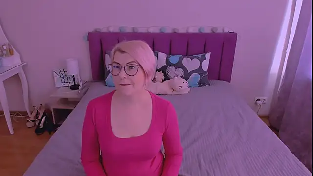 Snapshot of sabrinamacmarren chatting on 15, 2, 2026 sabrinamacmarren online show from 15, 2, 2026