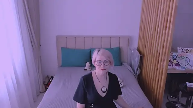 Snapshot of sabrinamacmarren chatting on 28, 2, 2026 sabrinamacmarren online show from 28, 2, 2026