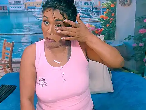 Snapshot of indiansparkle chatting on 14, 10, 2025 indiansparkle online show from 14, 10, 2025