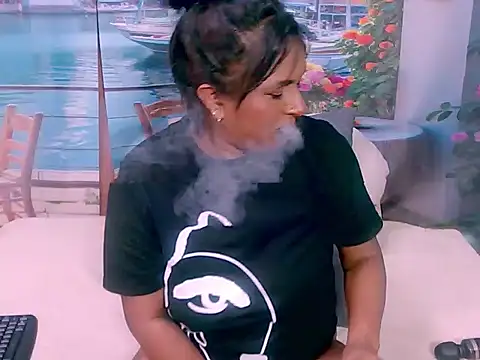 Snapshot of indiansparkle chatting on 18, 11, 2025 indiansparkle online show from 18, 11, 2025