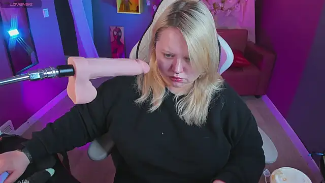 Yoki Shizuko online show from 17, 4, 2026