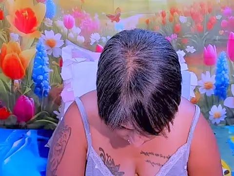 Snapshot of indianroxy chatting on 30, 10, 2025 indianroxy online show from 30, 10, 2025