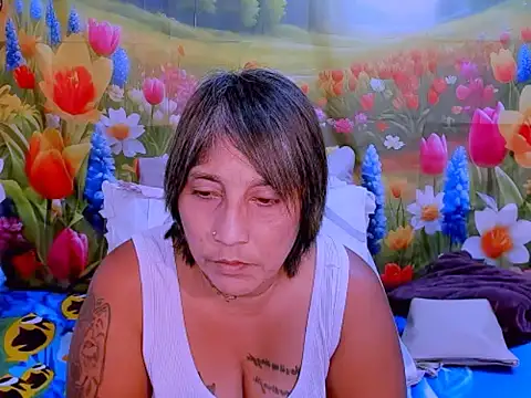 Snapshot of indianroxy chatting on 12, 11, 2025 indianroxy online show from 12, 11, 2025