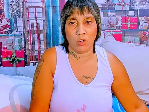 Snapshot of indianroxy chatting on 18, 12, 2025 indianroxy online show from 18, 12, 2025