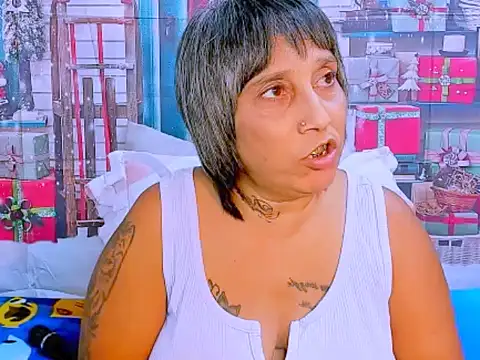 Snapshot of indianroxy chatting on 19, 12, 2025 indianroxy online show from 19, 12, 2025