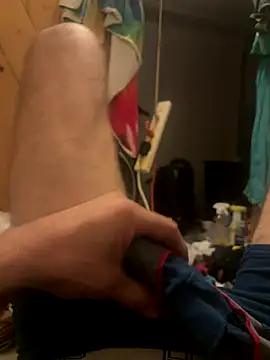 Snapshot of mikeylong chatting on 21, 12, 2025 mikeylong online show from 21, 12, 2025