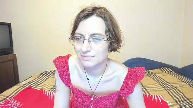 Snapshot of MarilynDream chatting on 4, 3, 2025 MarilynDream online show from 4, 3, 2025