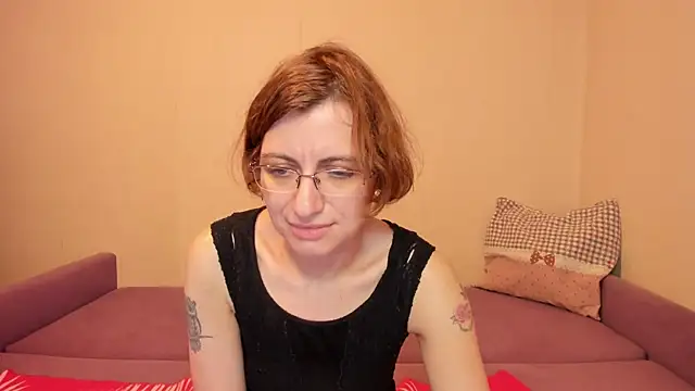 Snapshot of MarilynDream chatting on 27, 10, 2025 MarilynDream online show from 27, 10, 2025