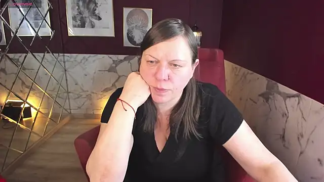 KellyPerfection online show from 11, 4, 2026