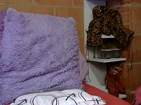 Snapshot of pamelasophia19 chatting on 1, 11, 2025 pamelasophia19 online show from 1, 11, 2025