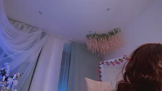 LilianKroft online show from 27, 2, 2025