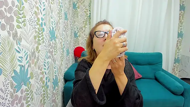 LeaPure online show from 27, 9, 2025