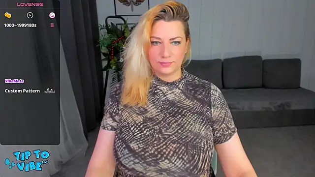Snapshot of JillSpacey chatting on 15, 12, 2024 JillSpacey online show from 15, 12, 2024