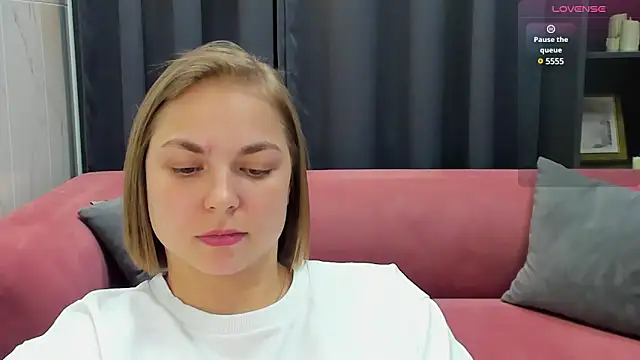 Snapshot of TataArdent chatting on 21, 2, 2025 TataArdent online show from 21, 2, 2025