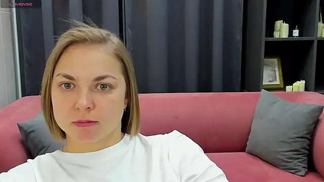 Snapshot of TataArdent chatting on 24, 2, 2025 TataArdent online show from 24, 2, 2025