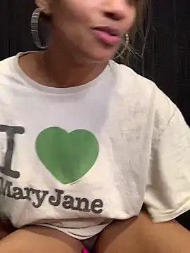 Rakiyahcharms online show from 2, 2, 2025