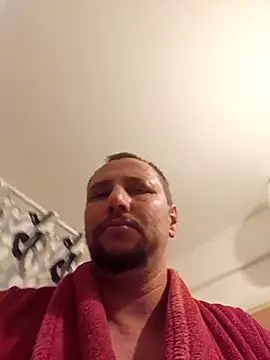 Snapshot of Miki20677 chatting on 11, 12, 2024 Miki20677 online show from 11, 12, 2024