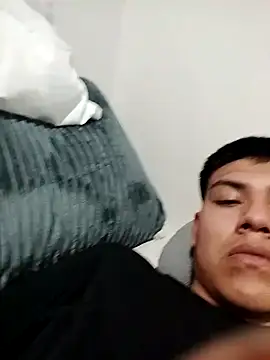 Snapshot of mikeeeeeell chatting on 23, 12, 2025 mikeeeeeell online show from 23, 12, 2025