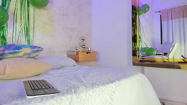 cristinapuerta  online show from 14, 3, 2026