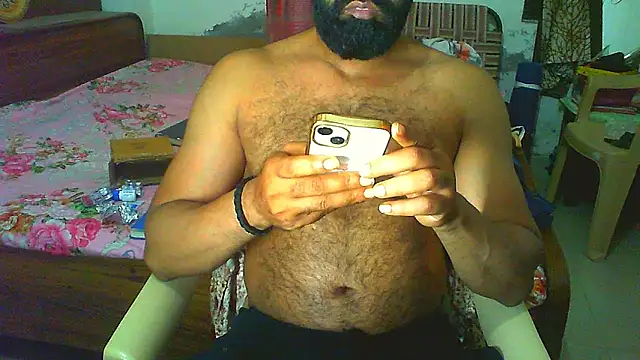 Snapshot of Vbestshow chatting on 7, 6, 2026 Vbestshow online show from 7, 6, 2026