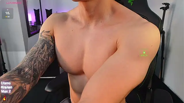 Snapshot of knimh chatting on 2, 10, 2025 knimh online show from 2, 10, 2025