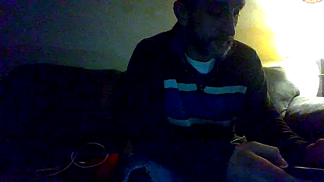 Snapshot of ThickDMatty@xh chatting on 11, 3, 2025 ThickDMattyxh online show from 11, 3, 2025