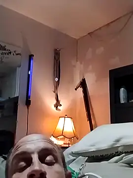 Snapshot of ThickDMatty@xh chatting on 17, 11, 2025 ThickDMattyxh online show from 17, 11, 2025