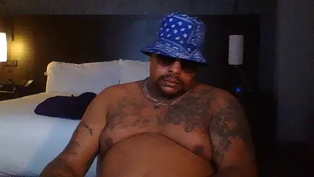 Snapshot of blaccowboy88 chatting on 14, 10, 2025 blaccowboy88 online show from 14, 10, 2025