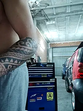 Snapshot of wolf113r chatting on 2, 11, 2025 wolf113r online show from 2, 11, 2025