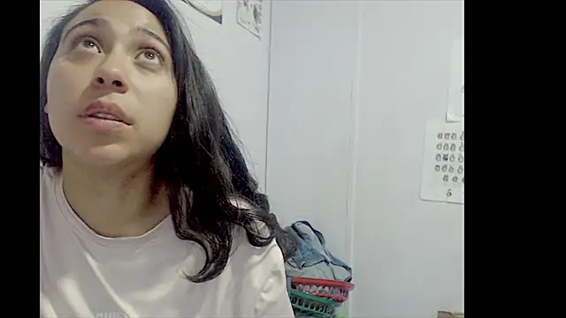 lizztaylor535 online show from 10, 3, 2025