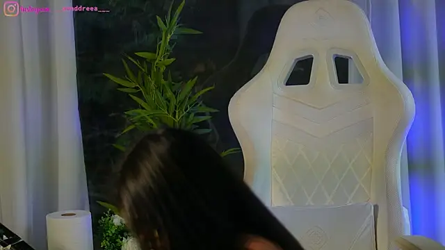 Snapshot of perfectt33n chatting on 4, 12, 2024 perfectt33n online show from 4, 12, 2024