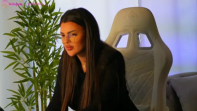 Snapshot of perfectt33n chatting on 13, 2, 2025 perfectt33n online show from 13, 2, 2025