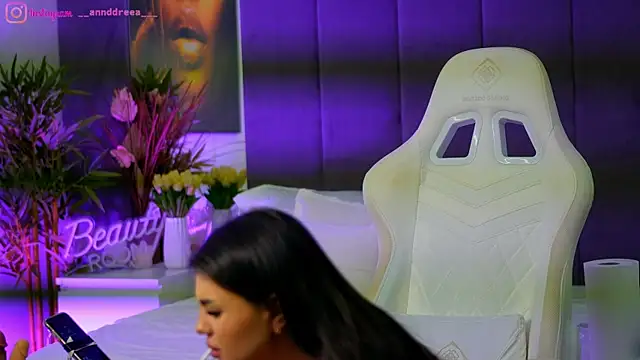 Snapshot of perfectt33n chatting on 12, 11, 2025 perfectt33n online show from 12, 11, 2025